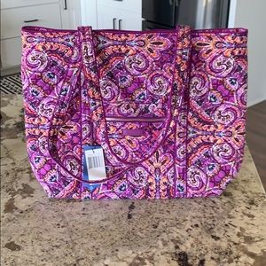 Vera Bradley ‘Iconic Vera Tote’